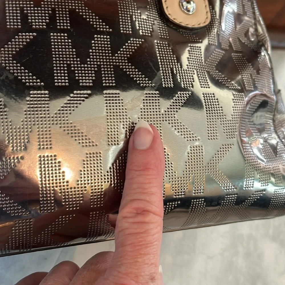 Michael Kors  NYE bag  mirror, Metallic silver satchel  Beige leather trim EUC